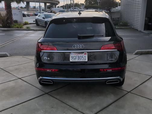 2023 Audi Q5 45 S line Premium Plus