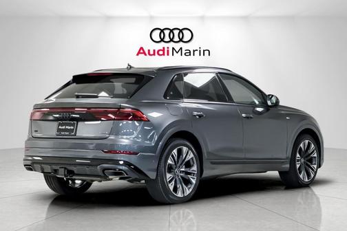 2026 Audi Q8 55 Premium Plus