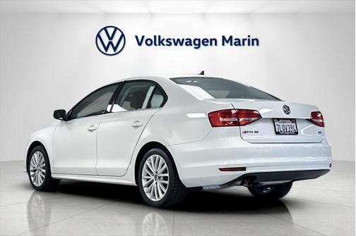 2015 Volkswagen Jetta Auto SE w/Connectivity/Navigation