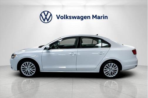 2015 Volkswagen Jetta Auto SE w/Connectivity/Navigation