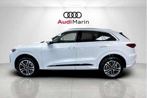2025 Audi Q5 Premium