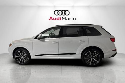 2026 Audi Q7 45 Premium Plus