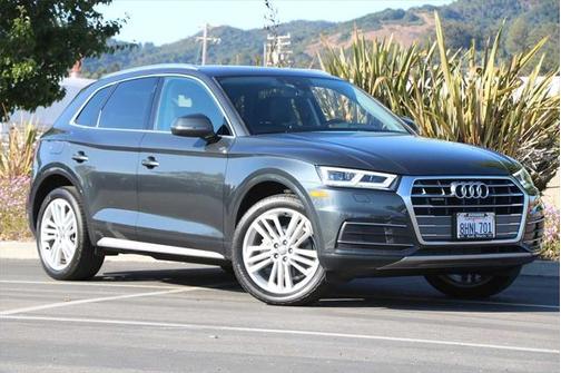 Manhattan Gray Metallic 2019 Audi Q5 2.0T Premium Plus