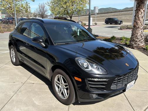 2017 Porsche Macan AWD