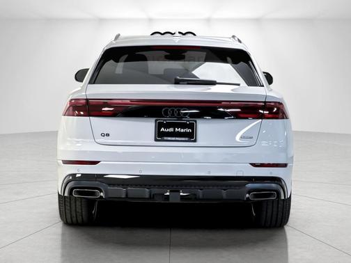 Glacier White Metallic 2026 Audi Q8 55 Premium Plus