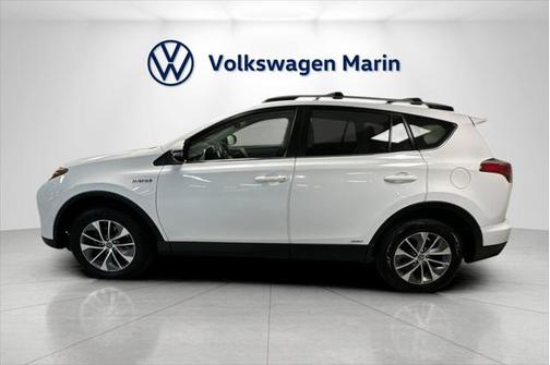 2017 Toyota RAV4 Hybrid XLE
