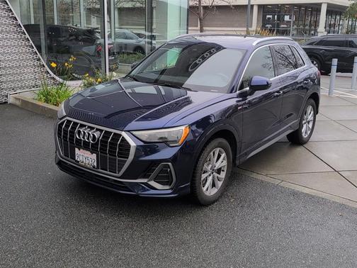 2022 Audi Q3 45 S line Premium