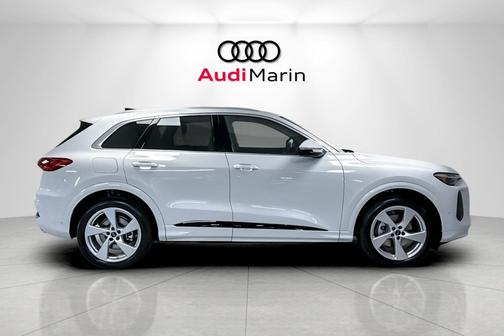 2025 Audi Q5 Prestige TFSI quattro S tronic