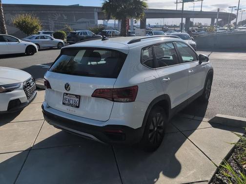 2023 Volkswagen Taos 1.5T S