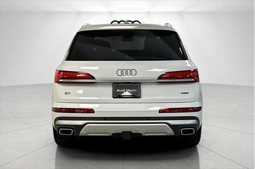 2025 Audi Q7 55 Prestige