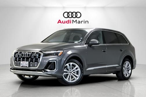 2025 Audi Q7 55 Premium Plus