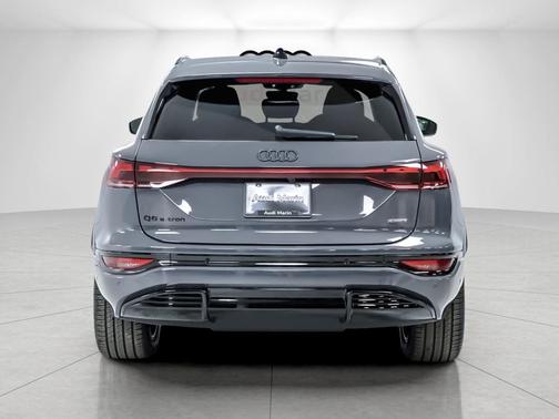 Magnet Gray 2027 Audi Q6 e-tron Premium Plus
