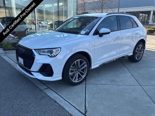 2025 Audi Q3 Premium 45 TFSI S line quattro Tiptronic