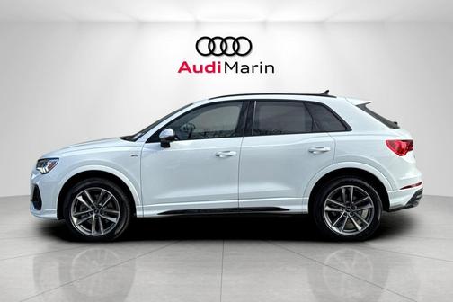 2025 Audi Q3 Premium 45 TFSI S line quattro Tiptronic