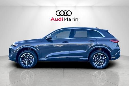 2025 Audi Q5 Premium TFSI quattro S tronic