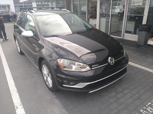 2017 Volkswagen Golf Alltrack TSI S