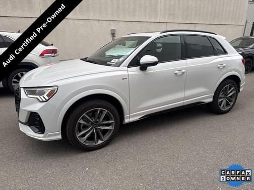 2025 Audi Q3 Premium 45 TFSI S line quattro Tiptronic