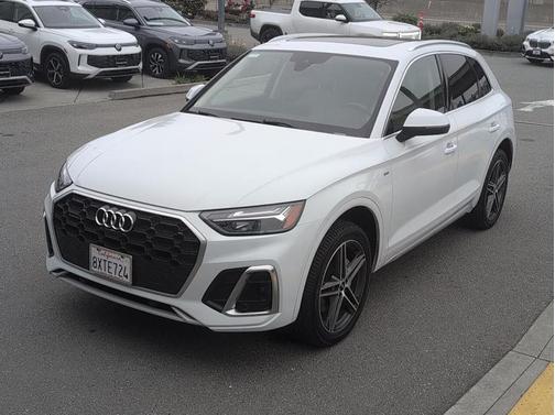 2021 Audi Q5 Premium Plus 55 TFSI e quattro S tronic