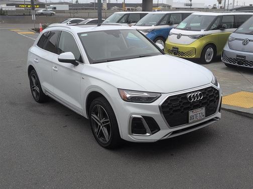 2021 Audi Q5 Premium Plus 55 TFSI e quattro S tronic