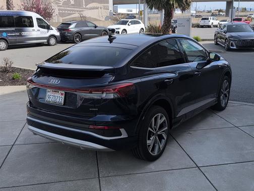 2023 Audi e-tron Sportback Premium 50 quattro