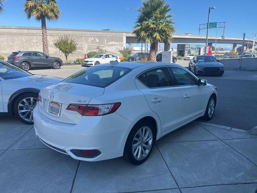 2016 Acura ILX 2.4L w/AcuraWatch Plus Pkg