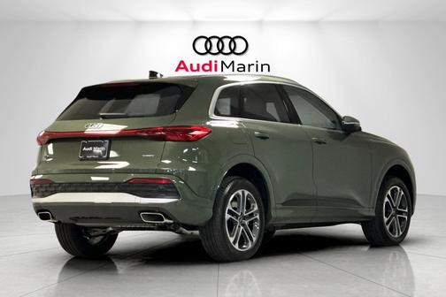 2025 Audi Q5 Premium Plus TFSI quattro S tronic