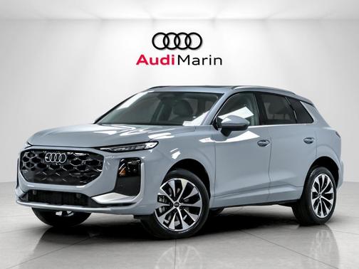 Arrow Gray Pearl Effect 2026 Audi Q3 TFSI quattro S tronic