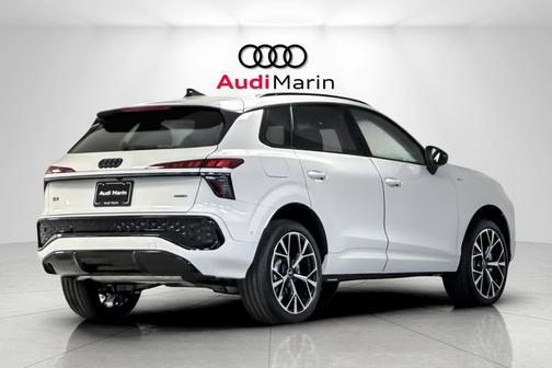 2026 Audi Q3 S line