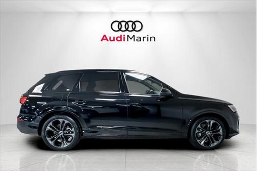 2025 Audi Q7 55 Prestige
