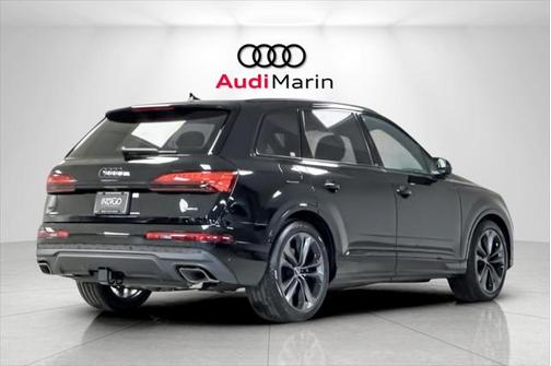 2025 Audi Q7 55 Prestige