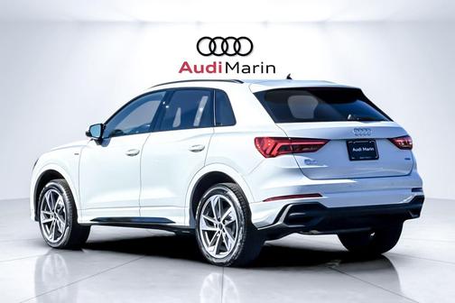 2025 Audi Q3 Premium 45 TFSI S line quattro Tiptronic