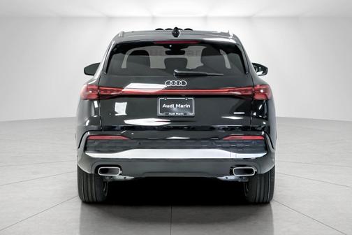 2025 Audi Q5 Premium TFSI quattro S tronic