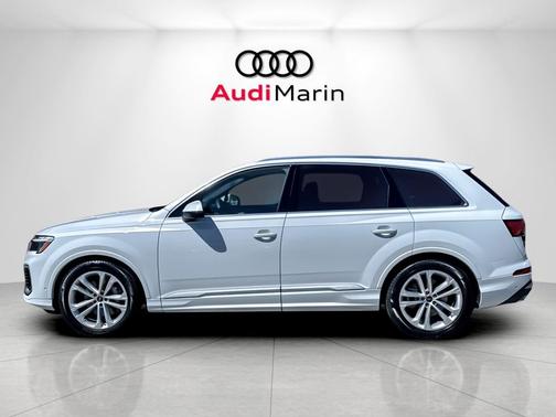 Glacier White Metallic 2026 Audi Q7 55 Premium Plus