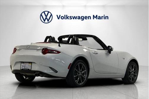 2016 Mazda MX-5 Miata Grand Touring