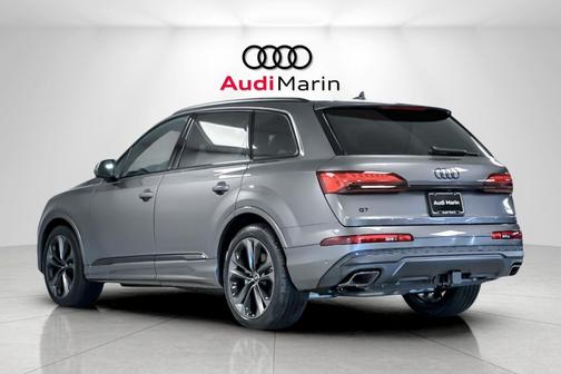 2026 Audi Q7 55 Premium Plus