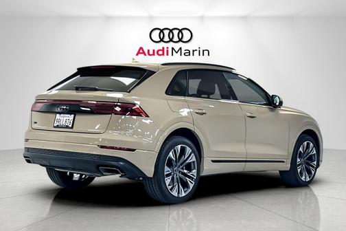 2025 Audi Q8 55 Premium Plus