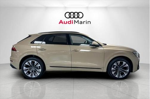 2025 Audi Q8 55 Premium Plus