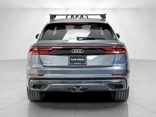 Daytona Gray Pearl Effect 2020 Audi Q8 55 Prestige