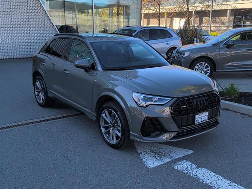 2023 Audi Q3 45 S line Premium Plus