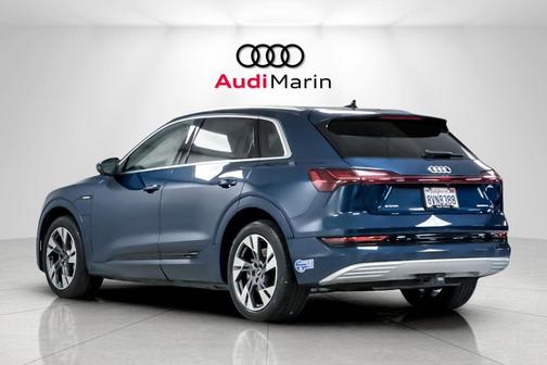 2021 Audi e-tron Prestige