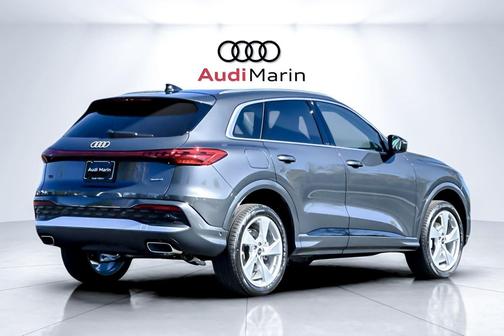 2025 Audi Q5 Premium Plus TFSI quattro S tronic
