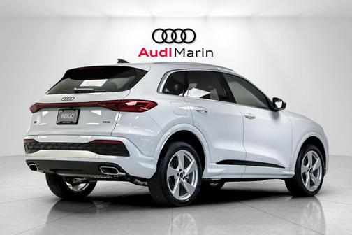 2025 Audi Q5 Premium Plus