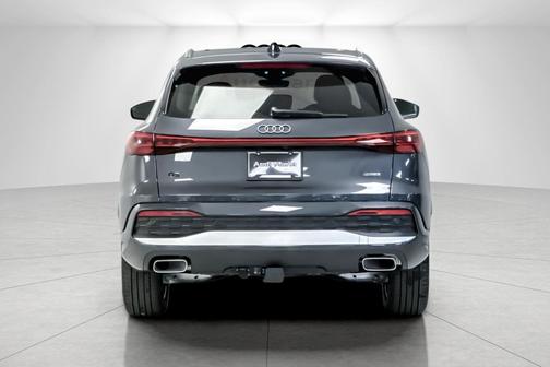 2025 Audi Q5 Premium