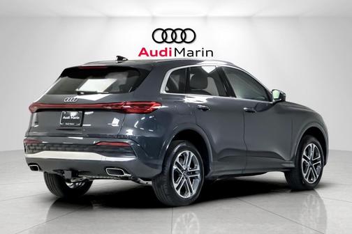 2025 Audi Q5 Premium