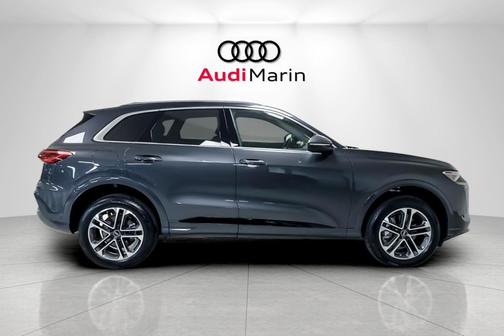 2025 Audi Q5 Premium