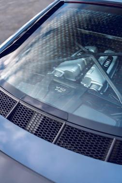 Kemora Gray Metallic 2020 Audi R8 V10 performance quattro S tronic