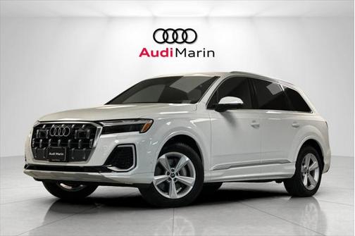 2025 Audi Q7 45 Premium