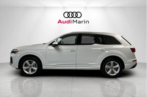 2025 Audi Q7 45 Premium