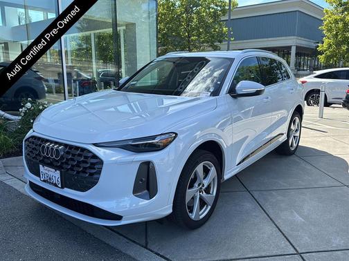 Glacier White Metallic 2025 Audi Q5 Premium Plus TFSI quattro S tronic