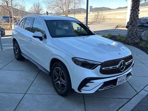 2026 Mercedes-Benz GLC 350e Base